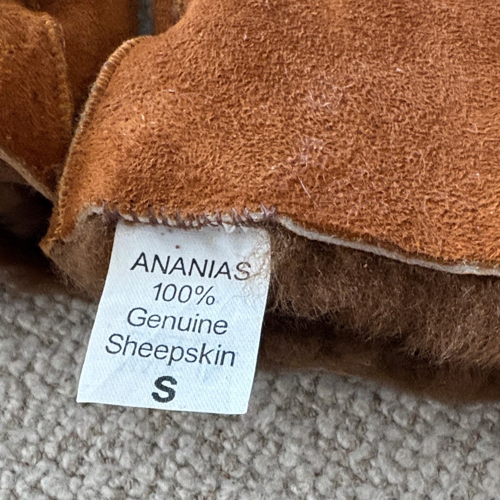 Sheepskin Gloves - Warm Brown - Picture 2 of 3